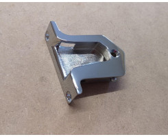 Door catch dovetail (right-hand door)